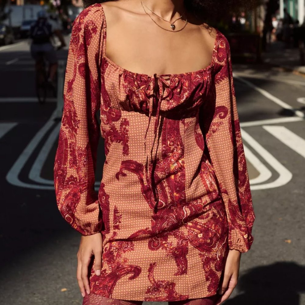 NWT UO Bohemian Vivienne Printed Long Sleeve Mini Dress